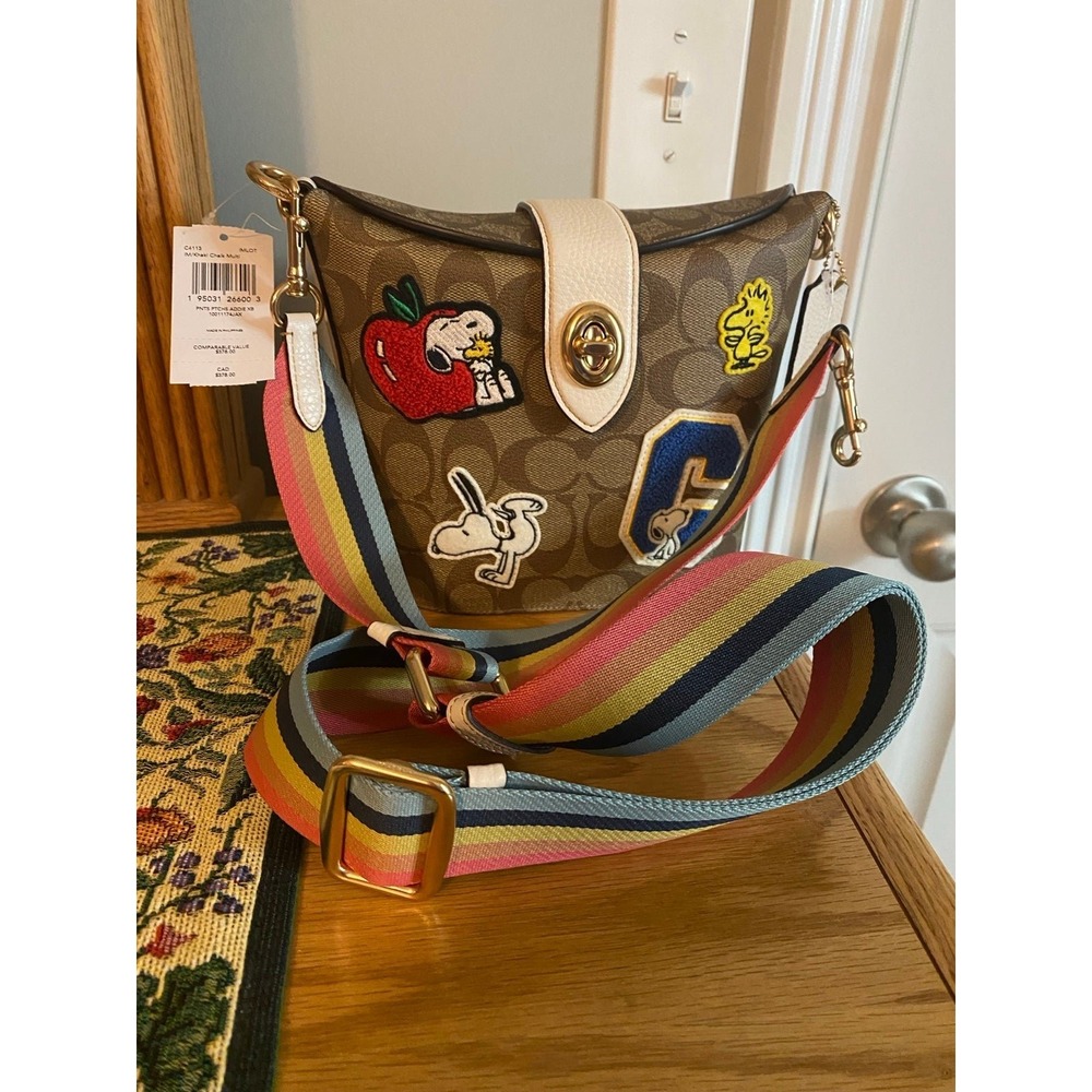 Snoopy COACH X PEANUTS ADDIE CROSSBODY SIGNATURE CANVAS W/VARSITY PATCHES C4113